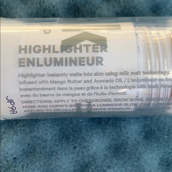 Milk Makeup Highlighter - Picture 4 of 4